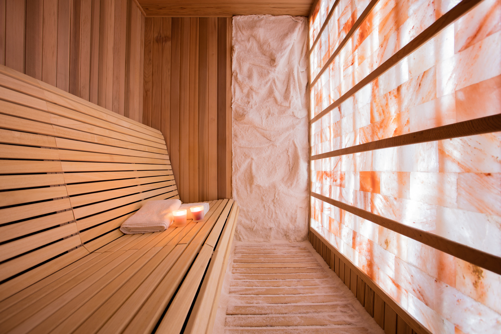 Salt room for halotherapy